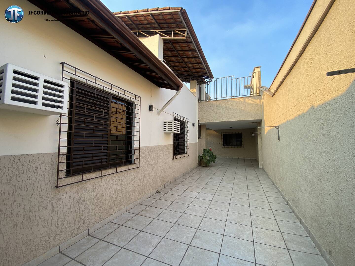 Casa à venda com 3 quartos, 360m² - Foto 14