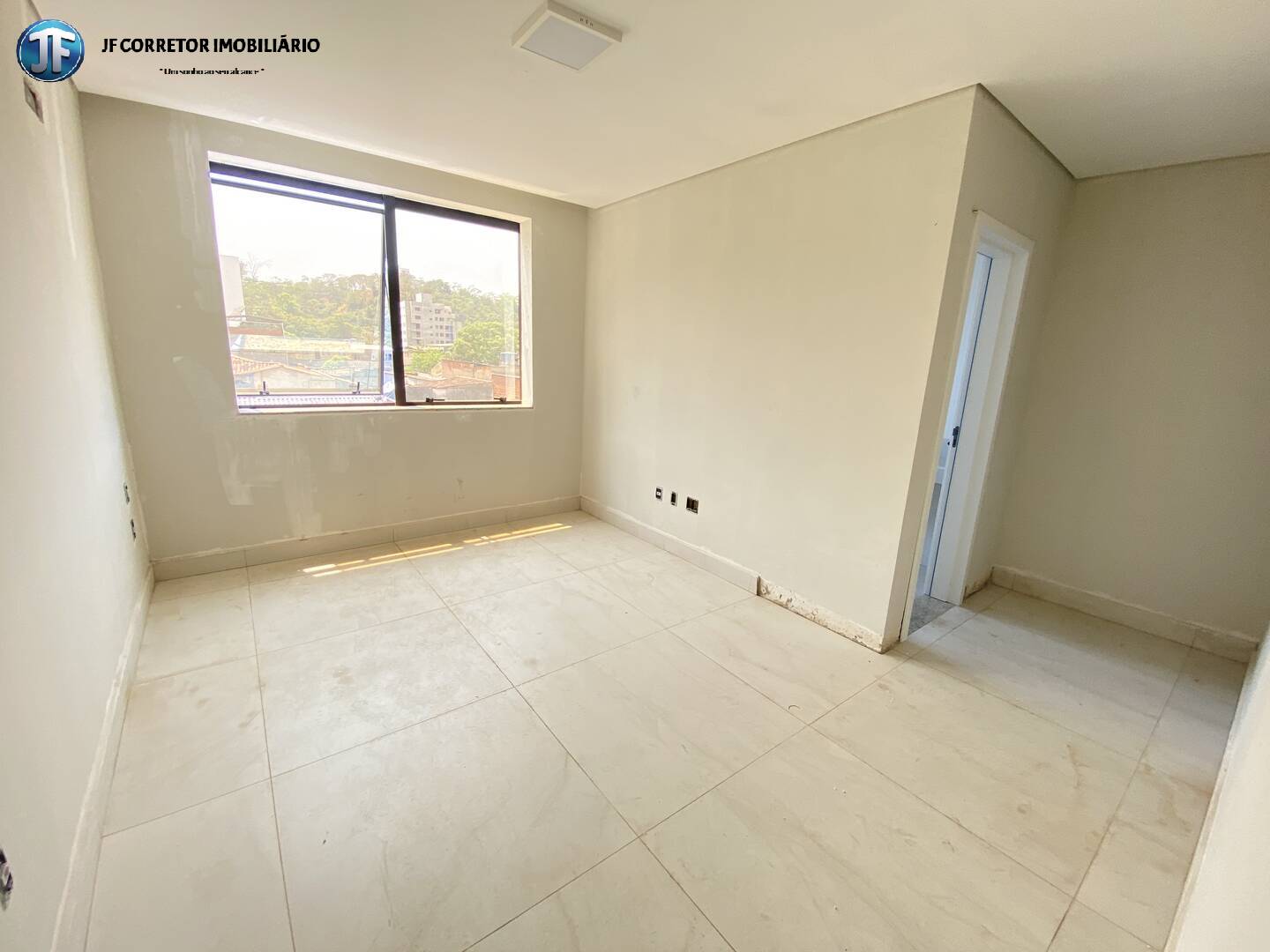 Apartamento à venda com 3 quartos, 108m² - Foto 4