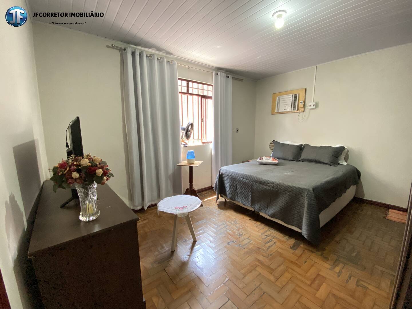 Casa à venda com 3 quartos, 342m² - Foto 11