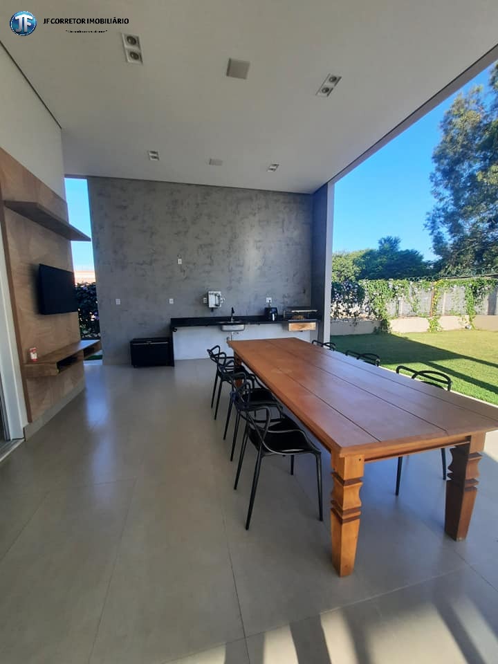 Casa à venda com 3 quartos, 286m² - Foto 18