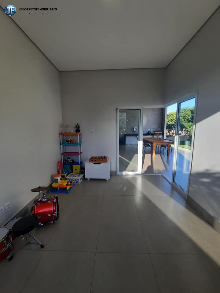 Casa à venda com 3 quartos, 286m² - Foto 24