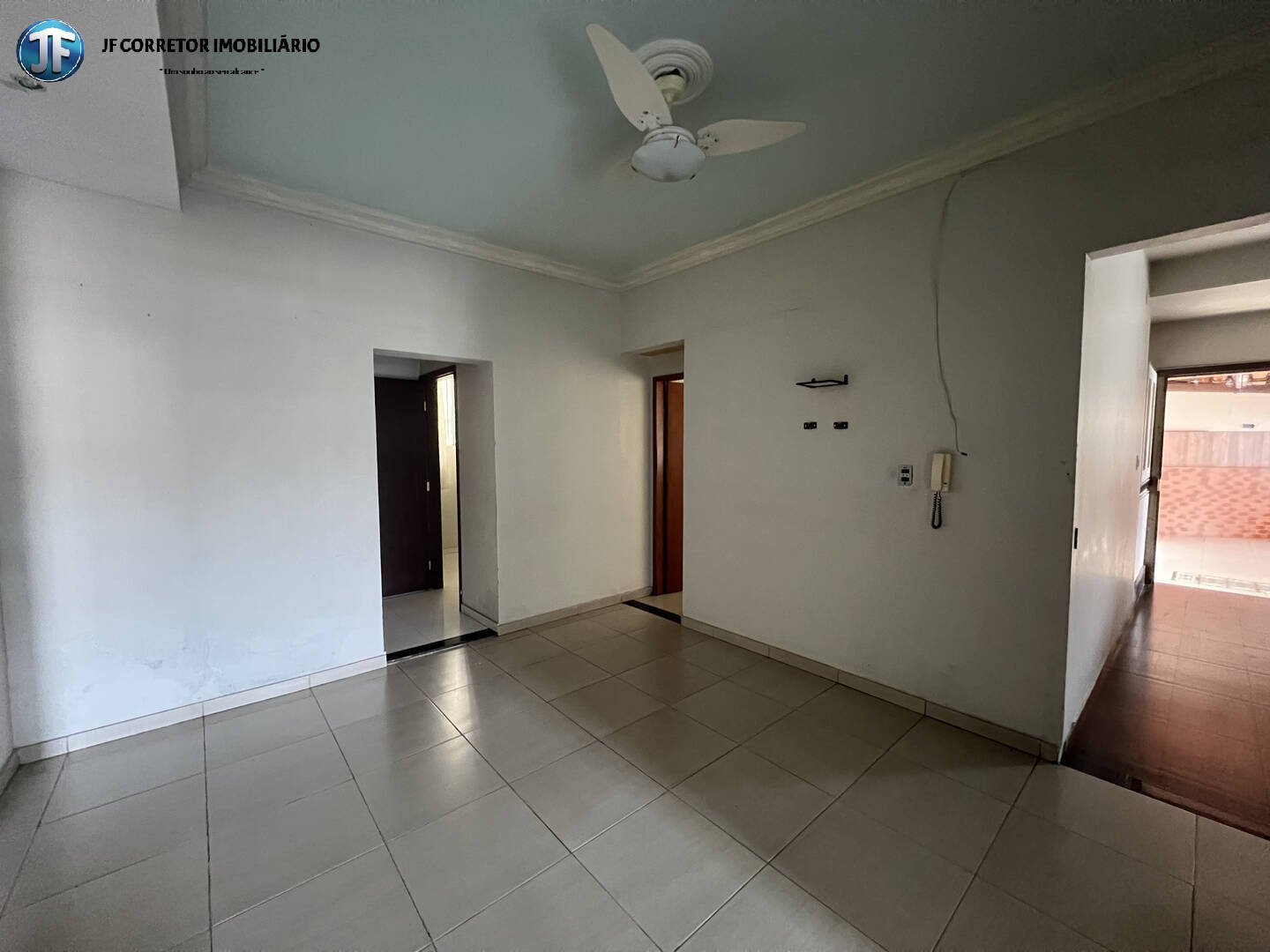 Casa à venda com 4 quartos, 360m² - Foto 4