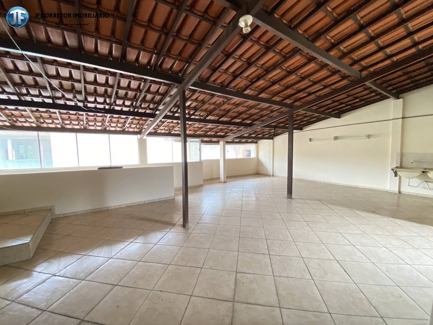 Casa à venda com 5 quartos, 330m² - Foto 20