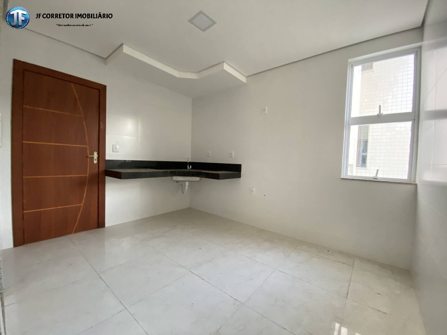 Apartamento à venda com 3 quartos, 94m² - Foto 4