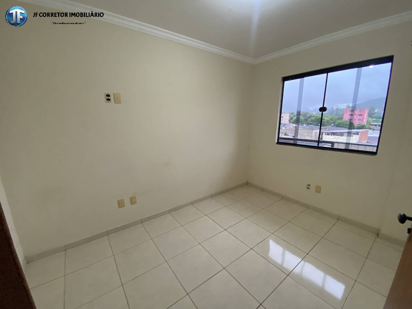 Apartamento à venda com 3 quartos, 75m² - Foto 9