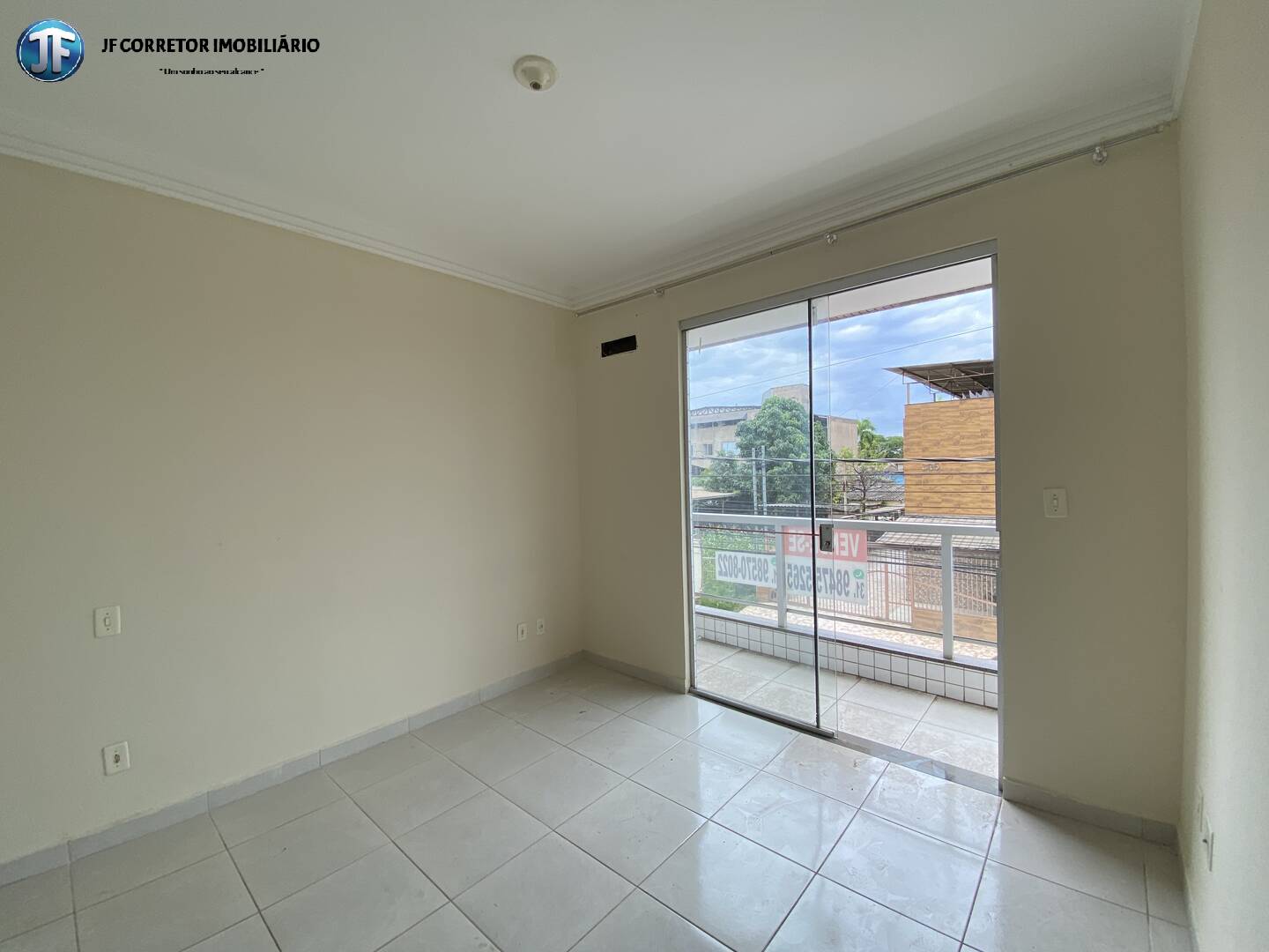 Apartamento à venda com 3 quartos, 95m² - Foto 3