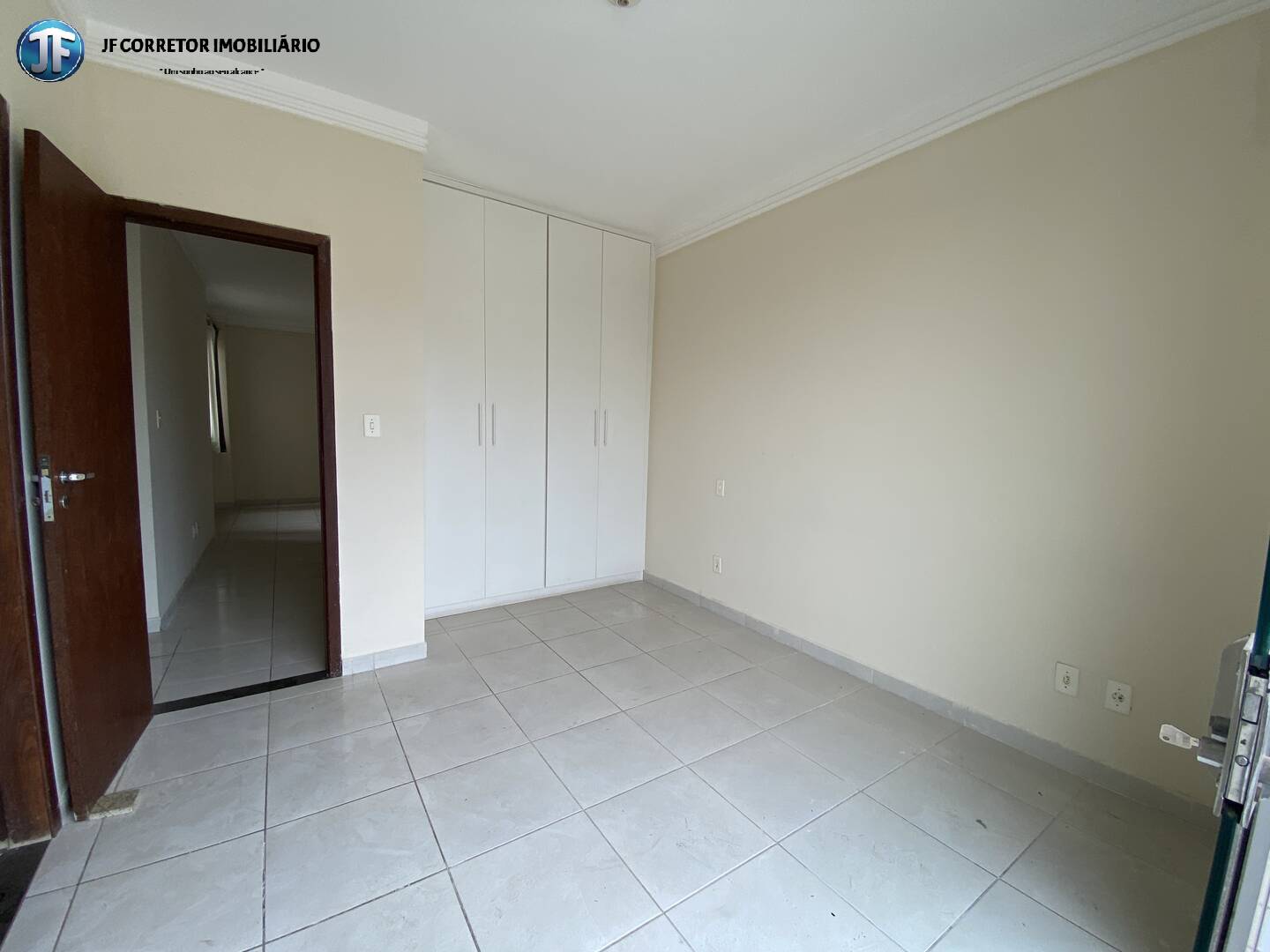 Apartamento à venda com 3 quartos, 95m² - Foto 5