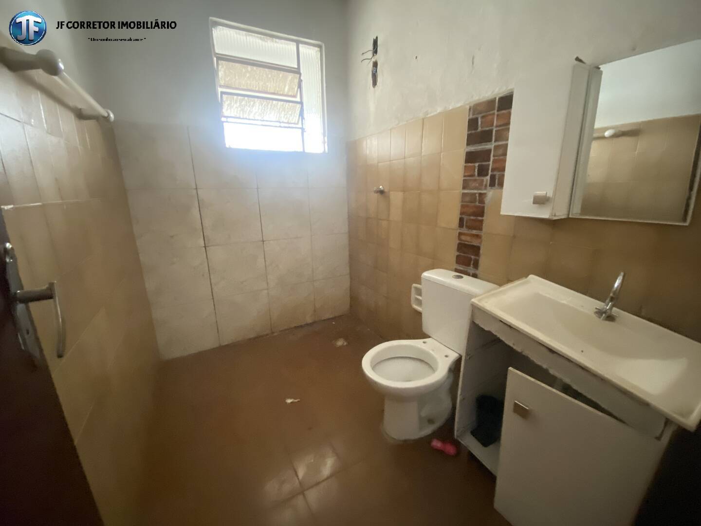 Casa à venda com 3 quartos, 360m² - Foto 4