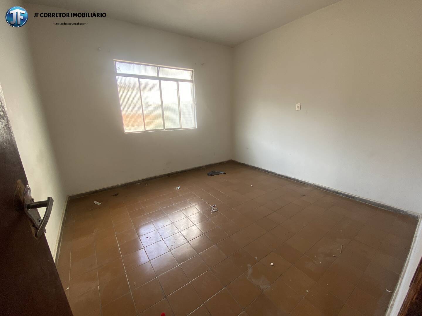 Casa à venda com 3 quartos, 360m² - Foto 5