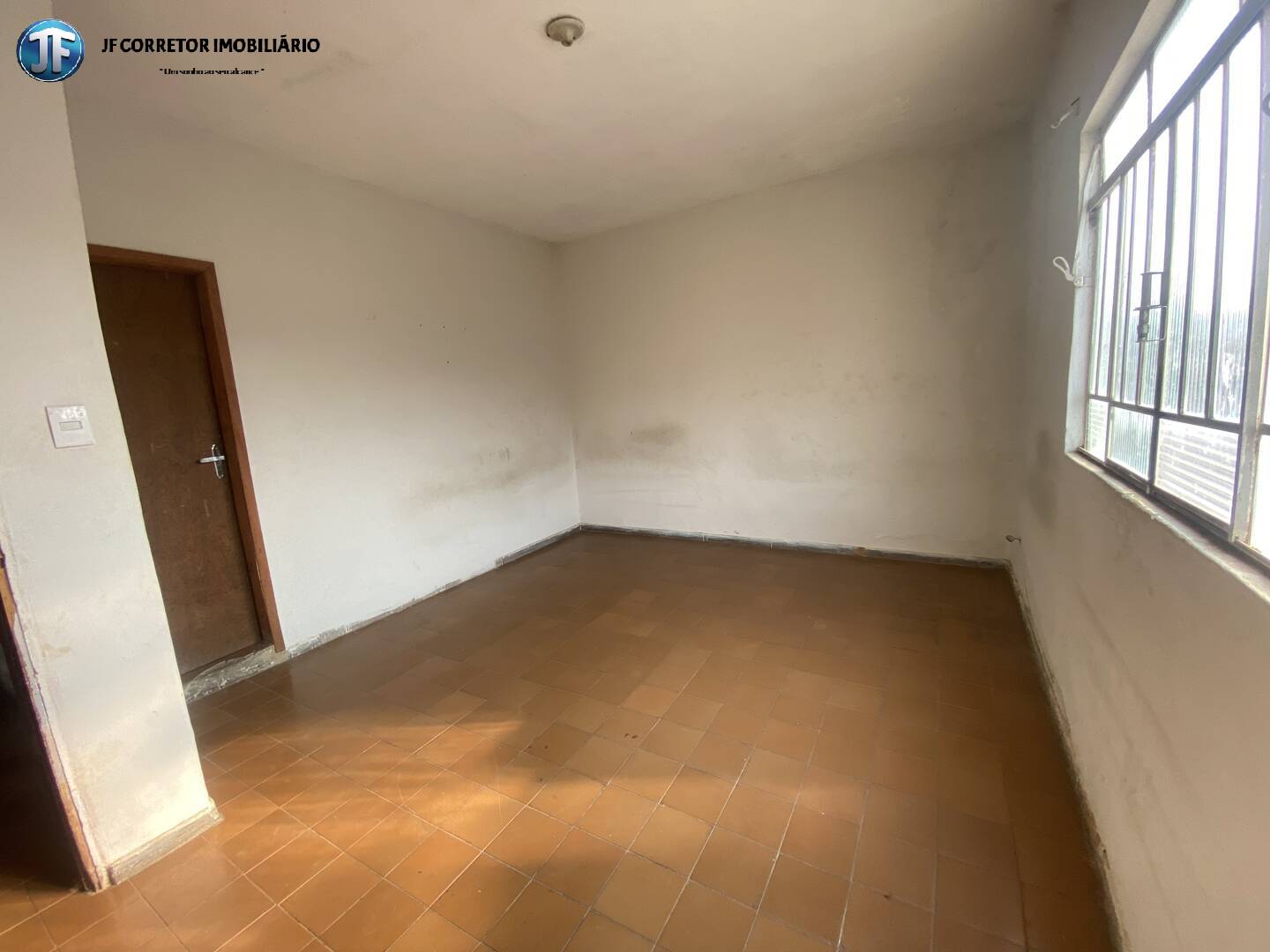 Casa à venda com 3 quartos, 360m² - Foto 7