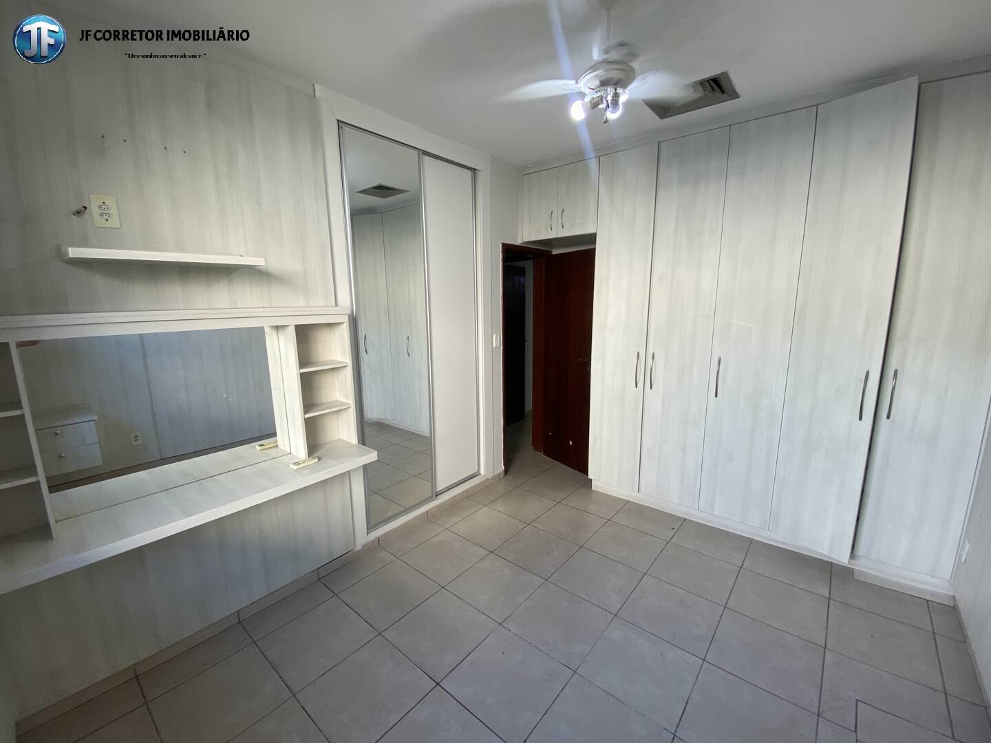 Casa à venda com 3 quartos, 270m² - Foto 14