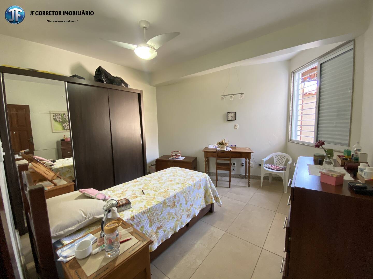 Casa à venda com 4 quartos, 250m² - Foto 19