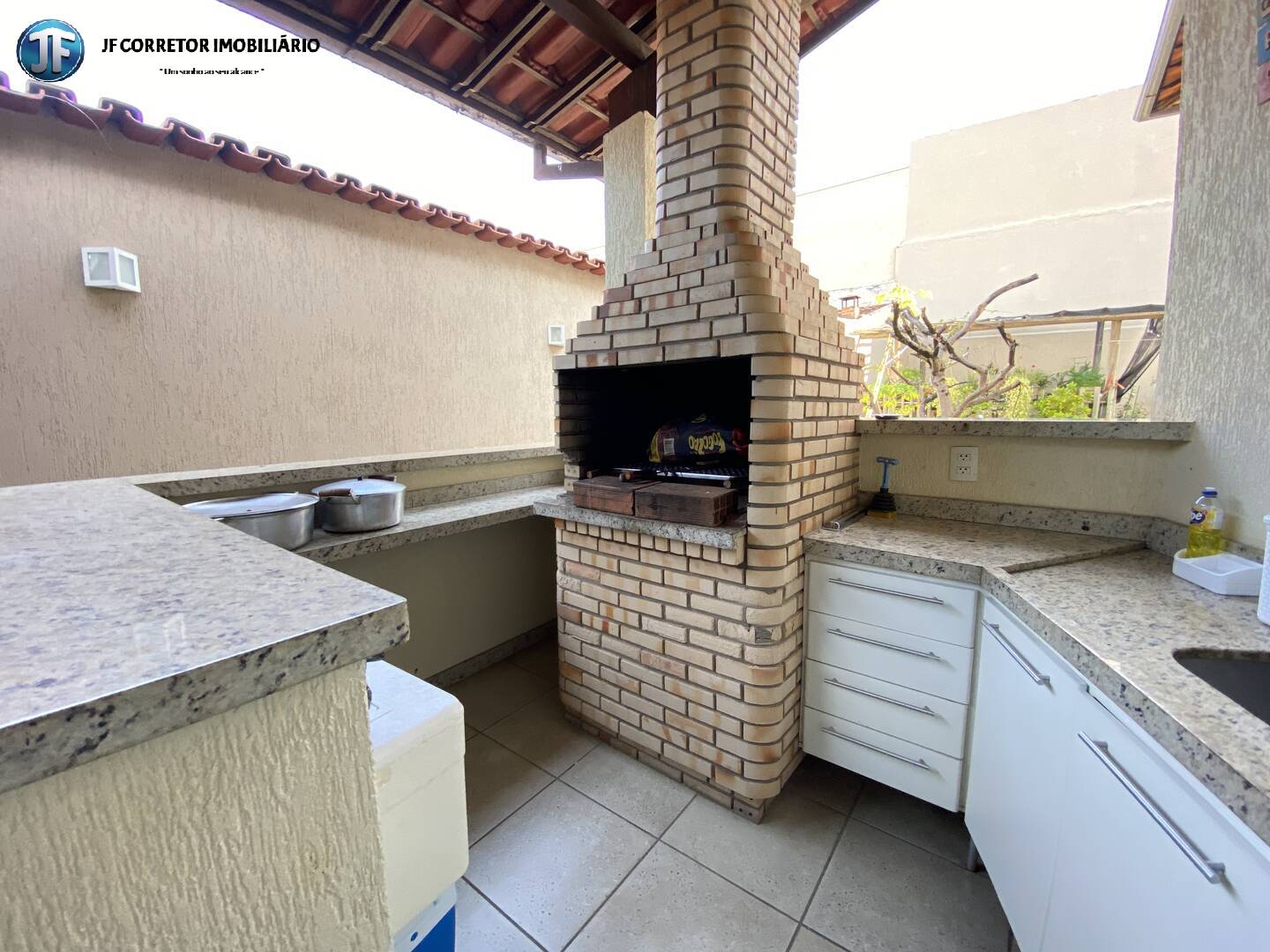 Casa à venda com 4 quartos, 250m² - Foto 31