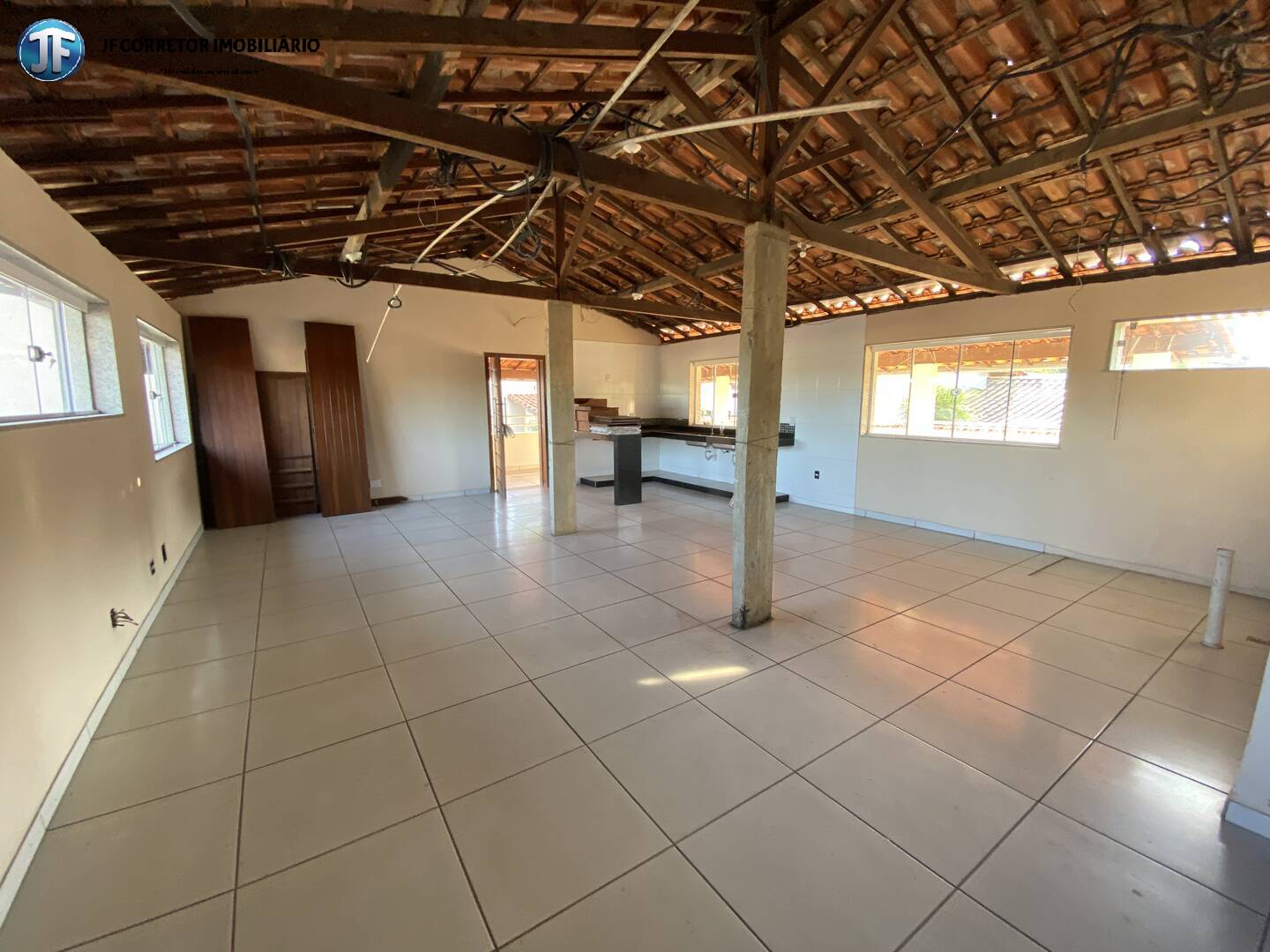 Casa à venda com 4 quartos, 250m² - Foto 40