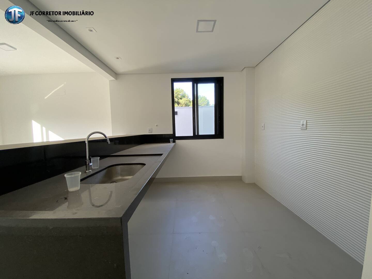 Apartamento à venda com 2 quartos, 98m² - Foto 11