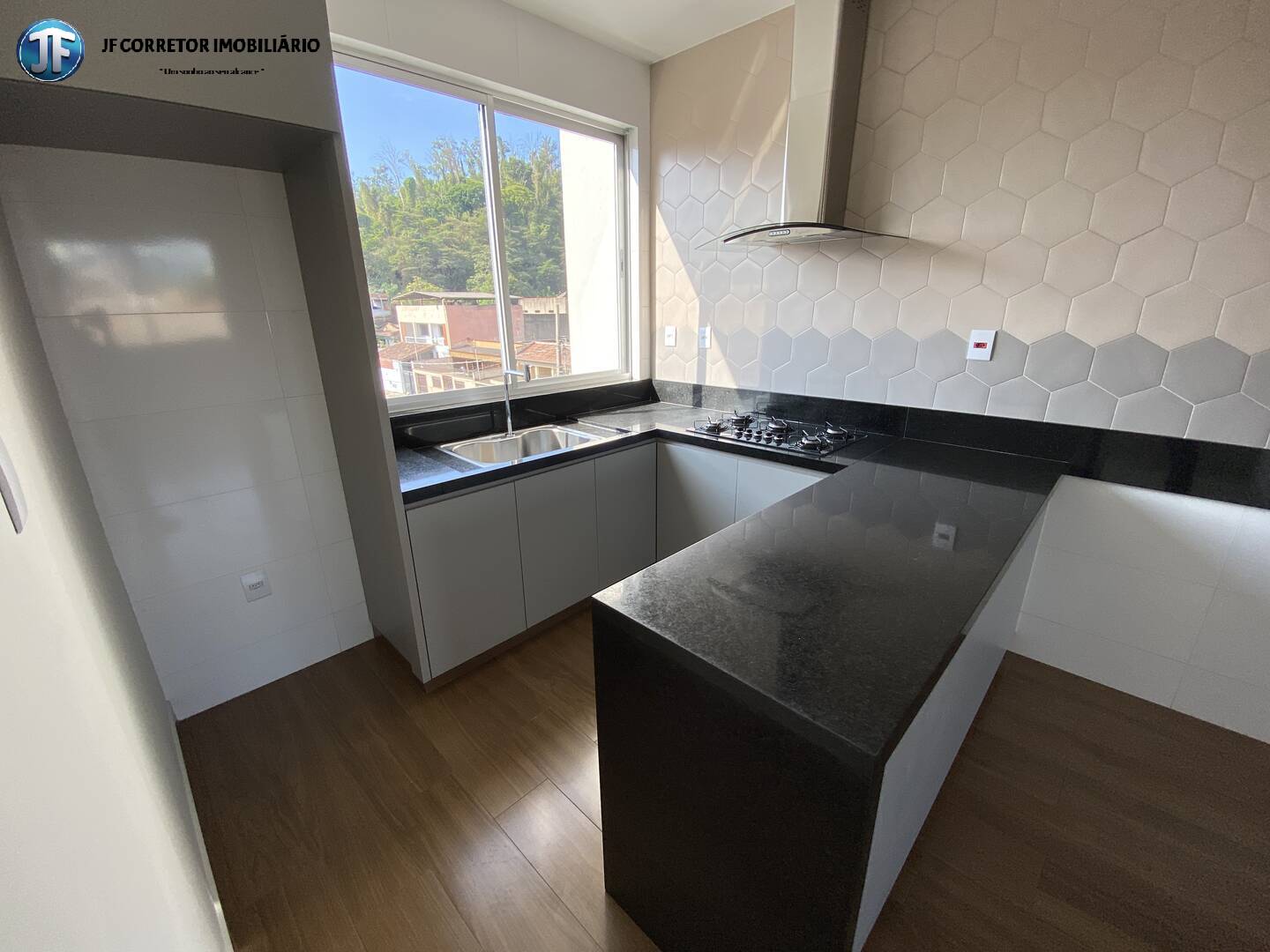 Apartamento à venda com 3 quartos, 93m² - Foto 3