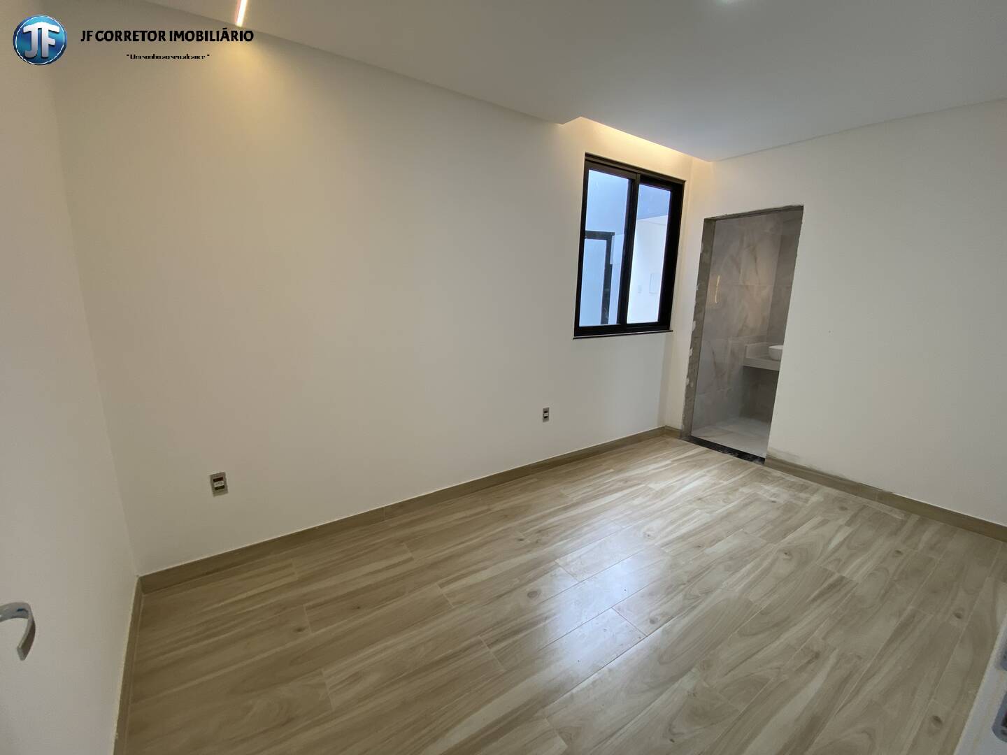 Casa à venda com 3 quartos, 342m² - Foto 3