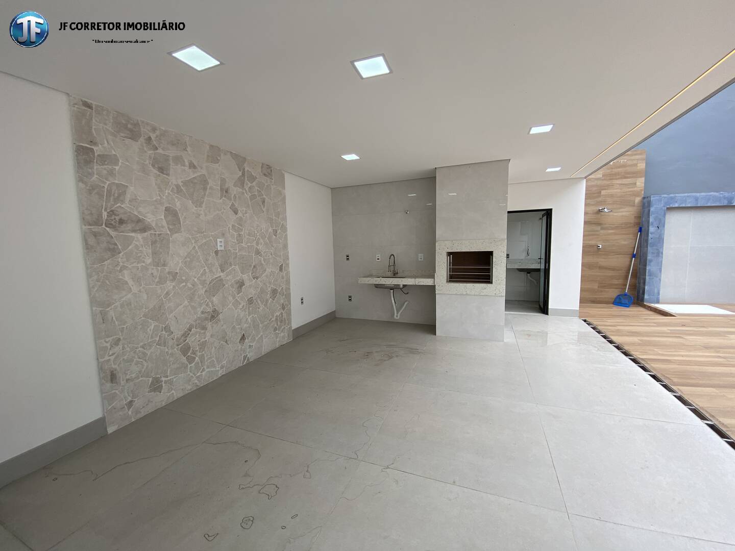 Casa à venda com 3 quartos, 342m² - Foto 8