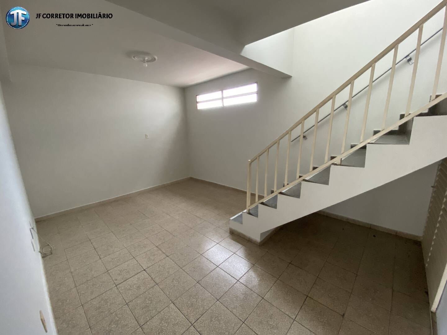 Casa à venda com 3 quartos, 138m² - Foto 4