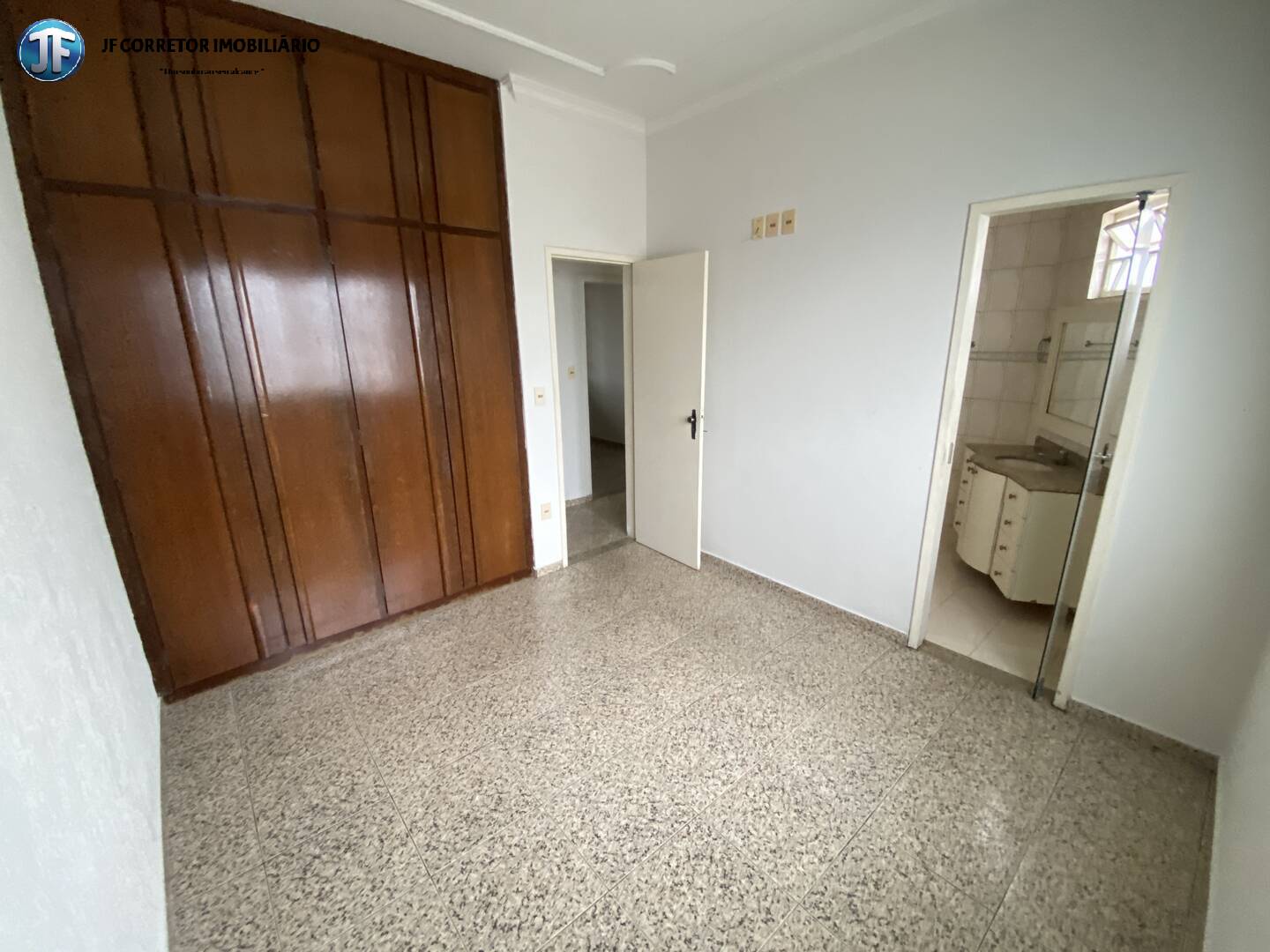 Casa à venda com 3 quartos, 138m² - Foto 14