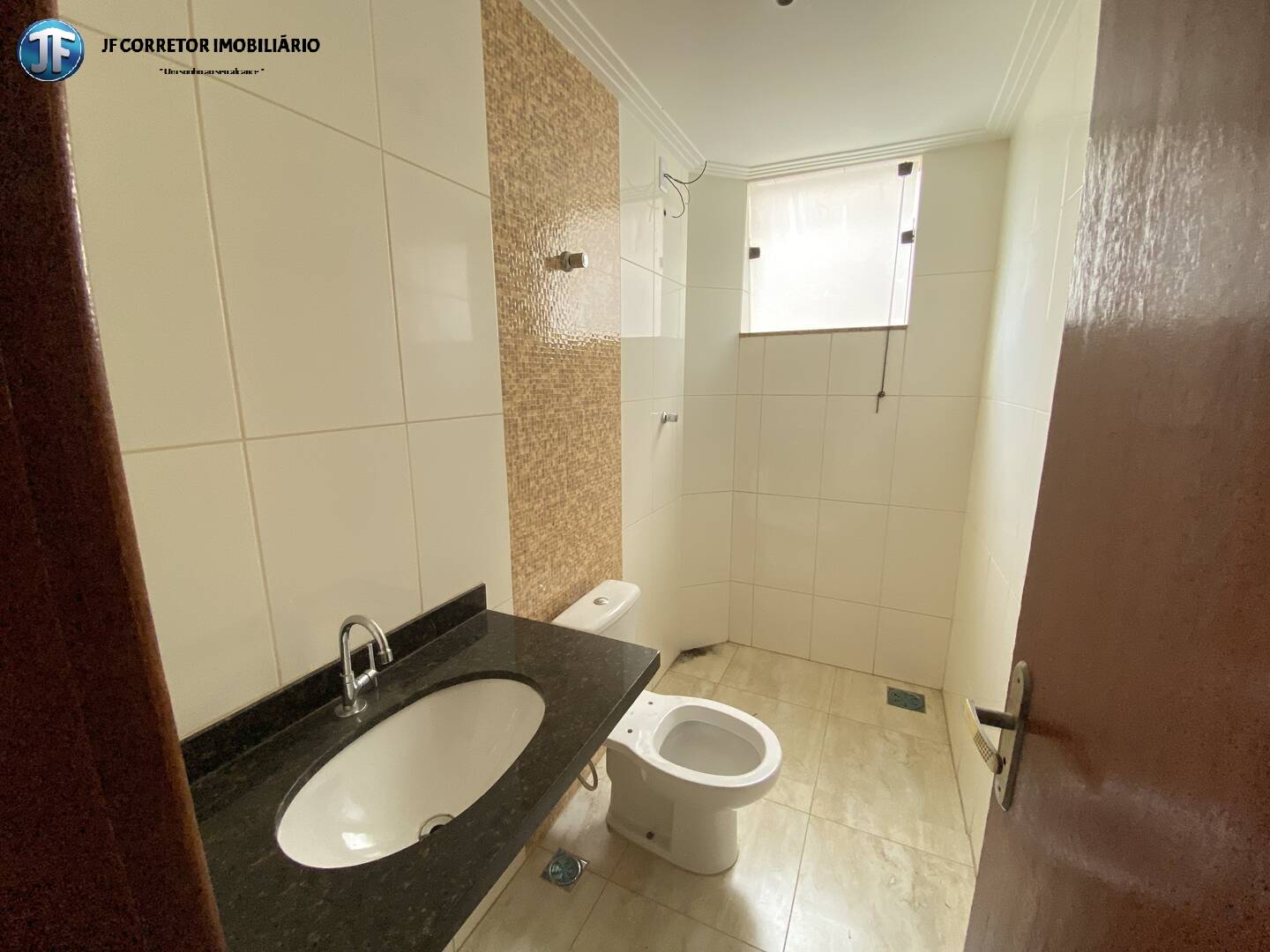 Apartamento à venda com 2 quartos, 77m² - Foto 4