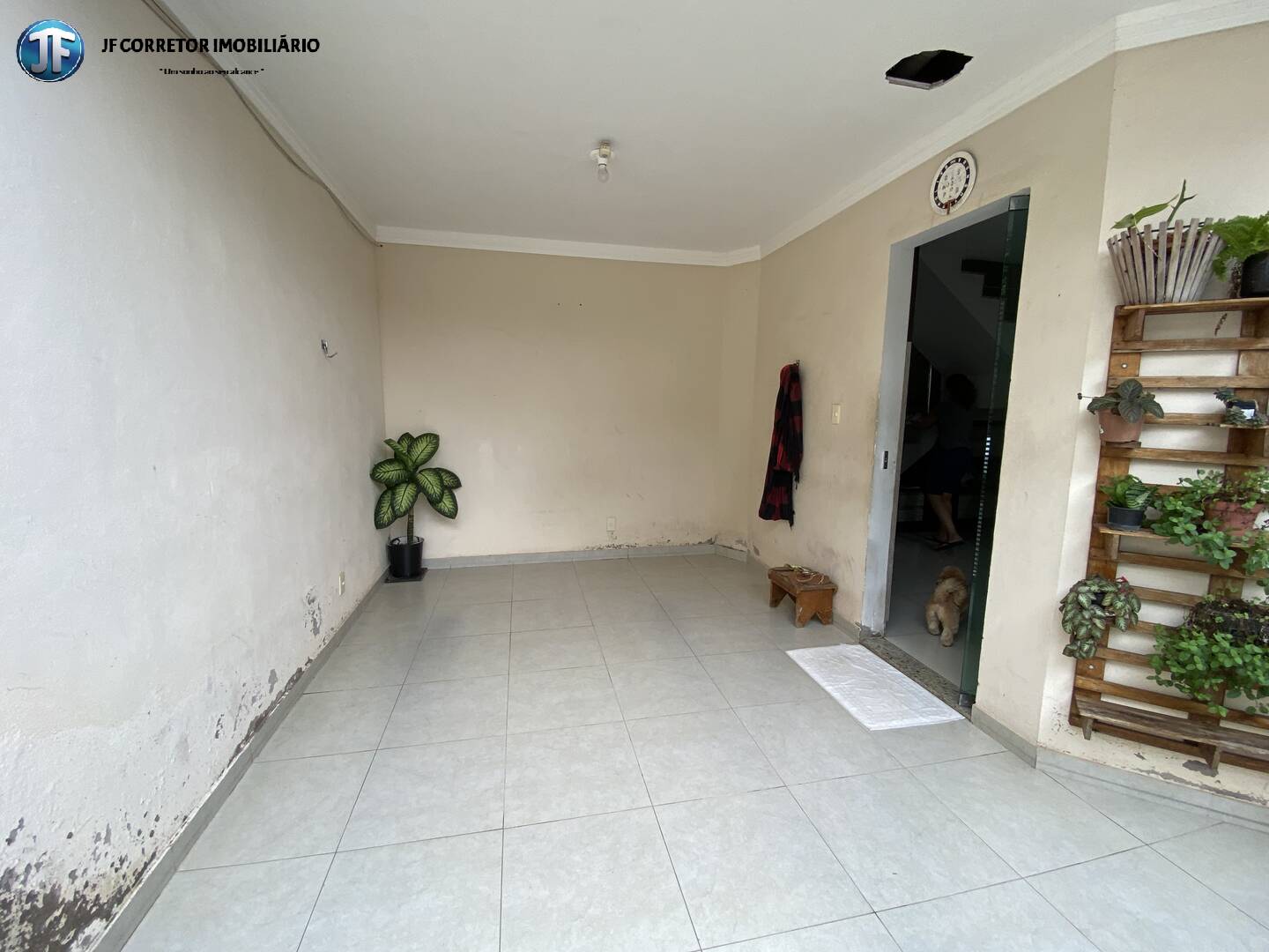 Casa à venda com 3 quartos, 101m² - Foto 2