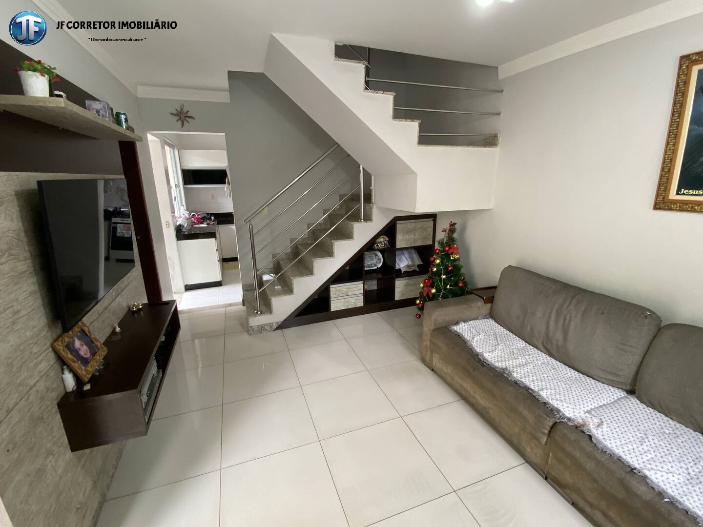 Casa à venda com 3 quartos, 101m² - Foto 4