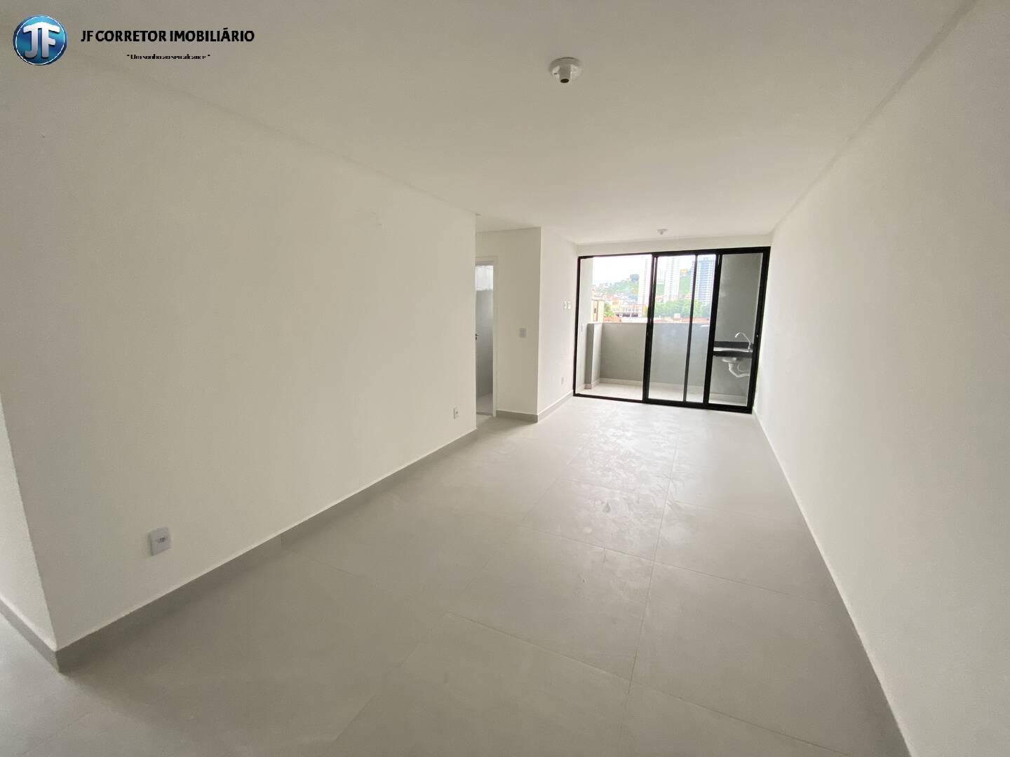 Apartamento à venda com 3 quartos, 87m² - Foto 3