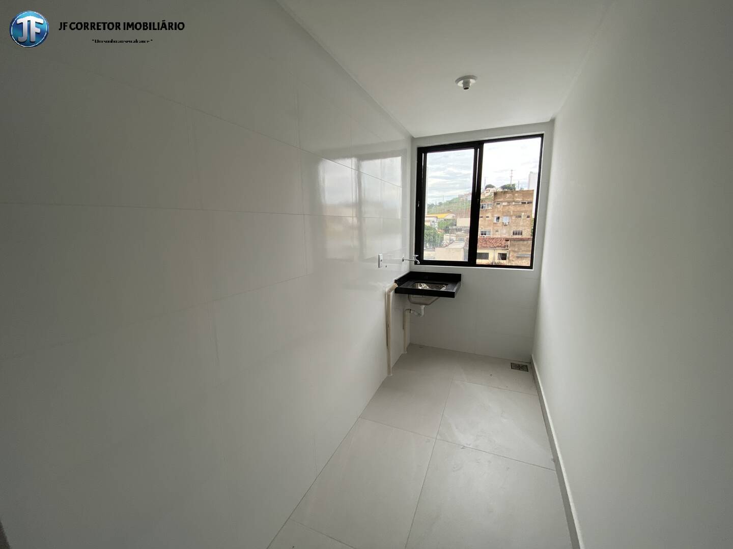 Apartamento à venda com 3 quartos, 87m² - Foto 4