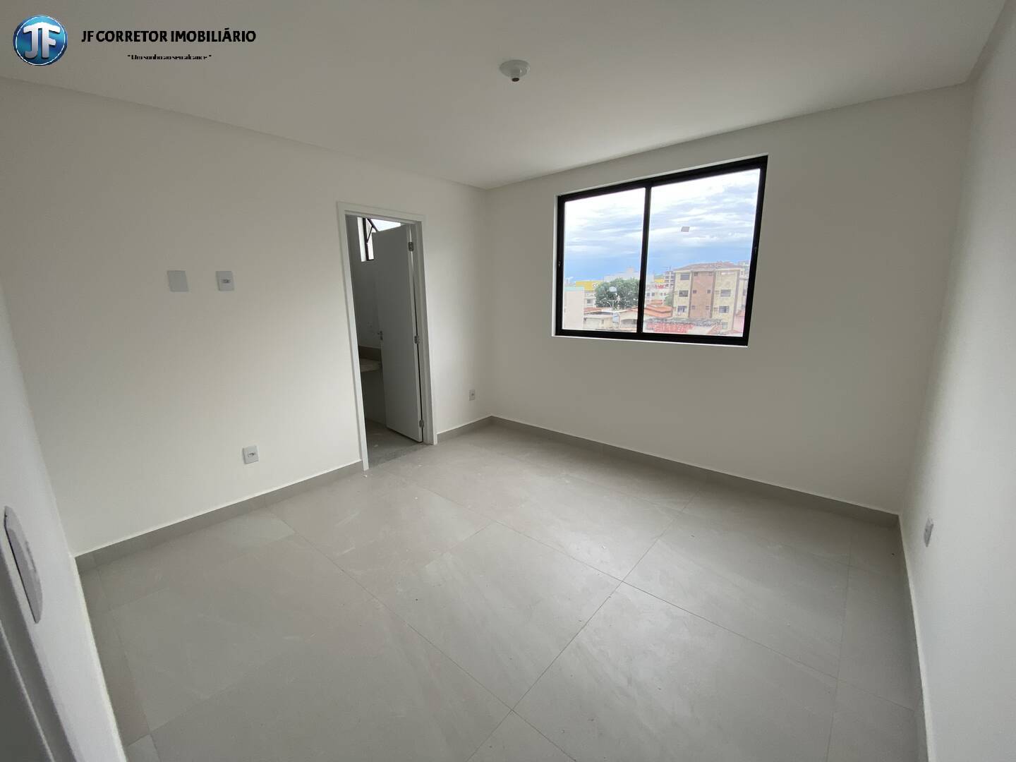 Apartamento à venda com 3 quartos, 87m² - Foto 7