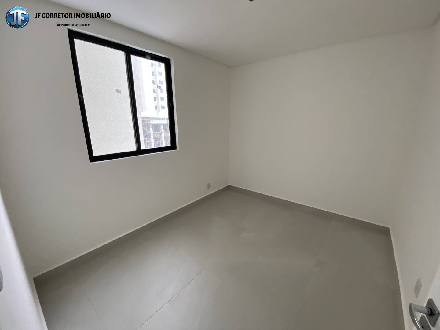 Apartamento à venda com 3 quartos, 87m² - Foto 10