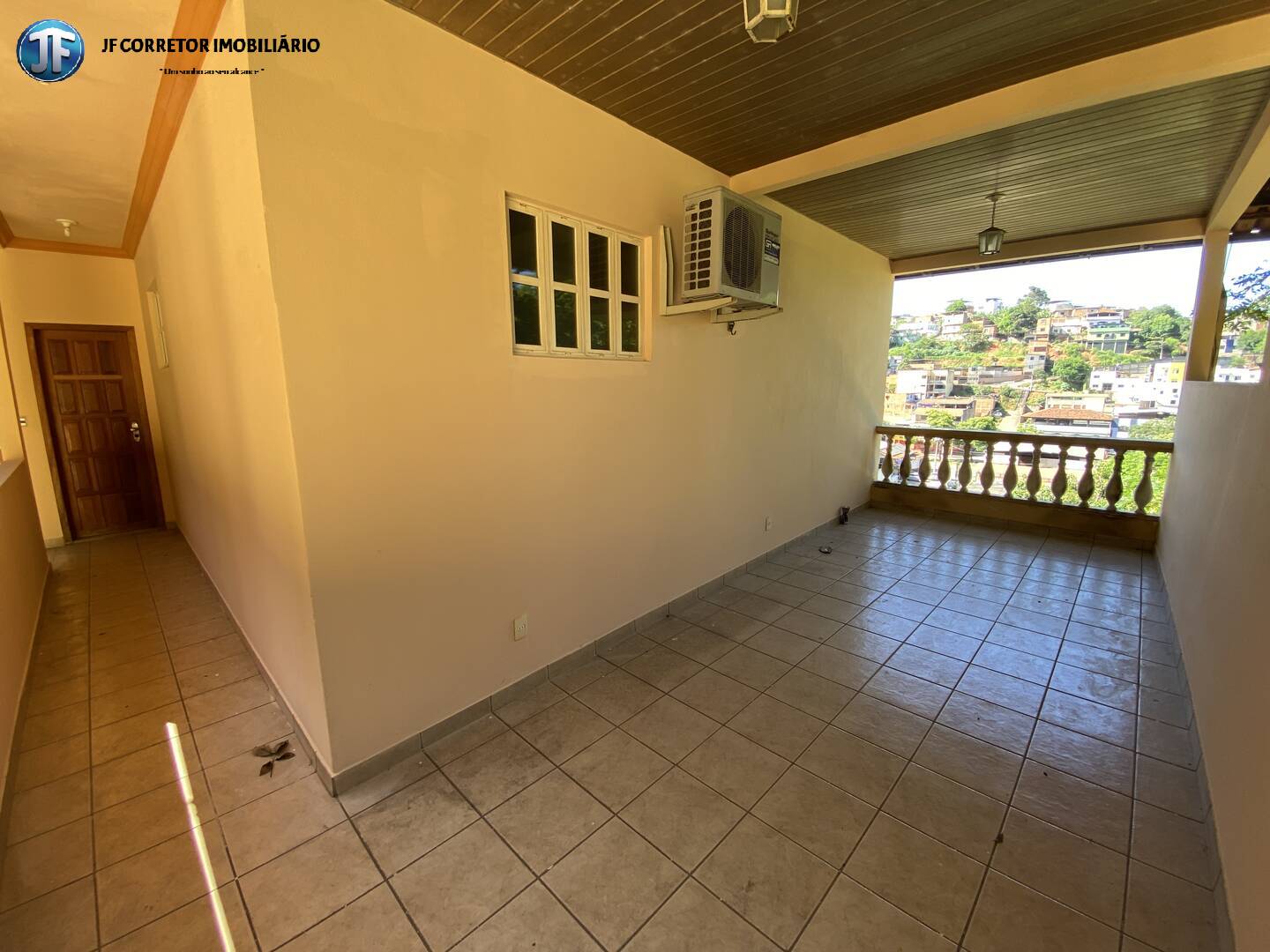 Casa à venda com 4 quartos, 242m² - Foto 14