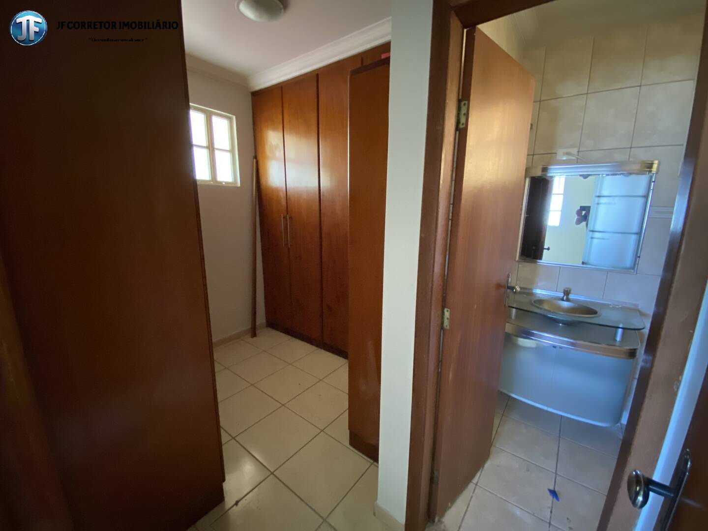 Casa à venda com 4 quartos, 242m² - Foto 20